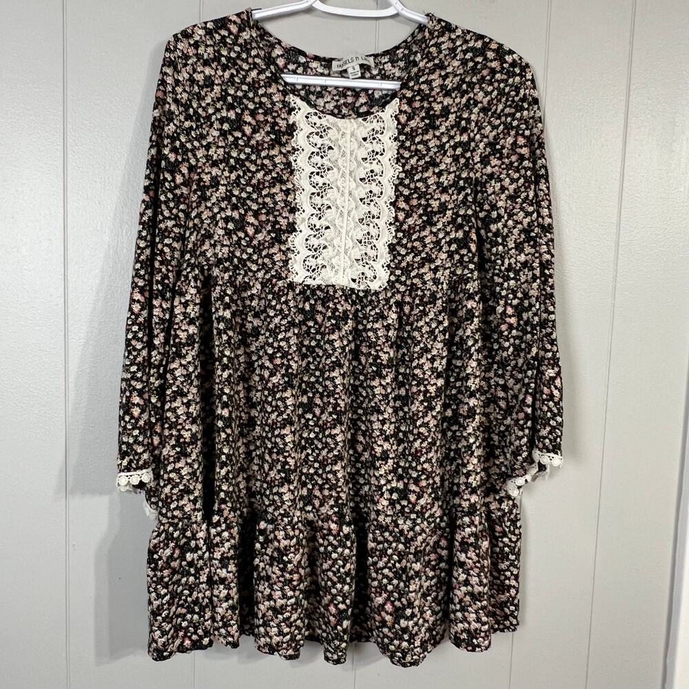 Tassels N Lace Tunic Top Women’s Small Black Floral Babydoll Boho Crochet Lace